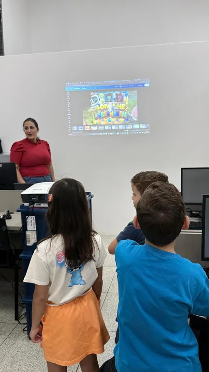 Apresentação de tecnologia educacional